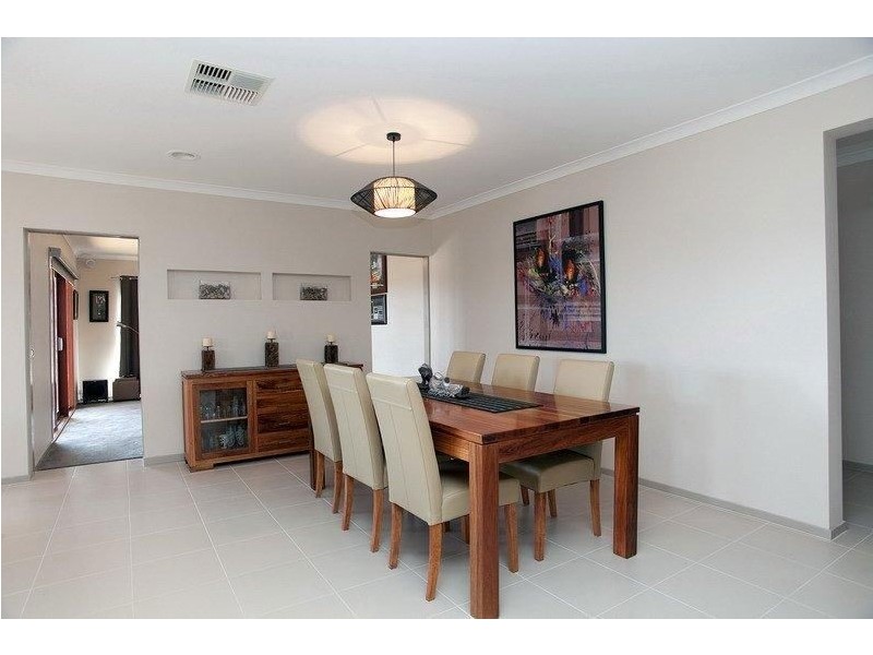 48 Horsley Crescent, Doreen VIC 3754