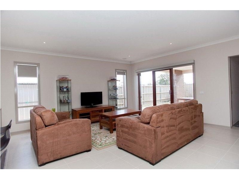 48 Horsley Crescent, Doreen VIC 3754