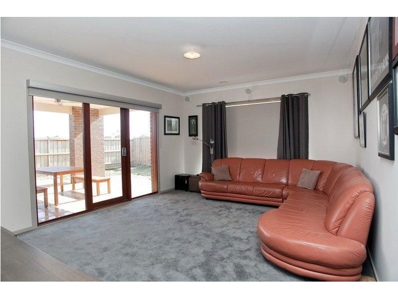 48 Horsley Crescent, Doreen VIC 3754
