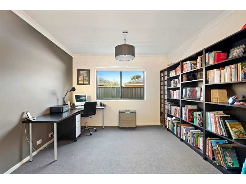18 Nuthall Way, Epping VIC 3076