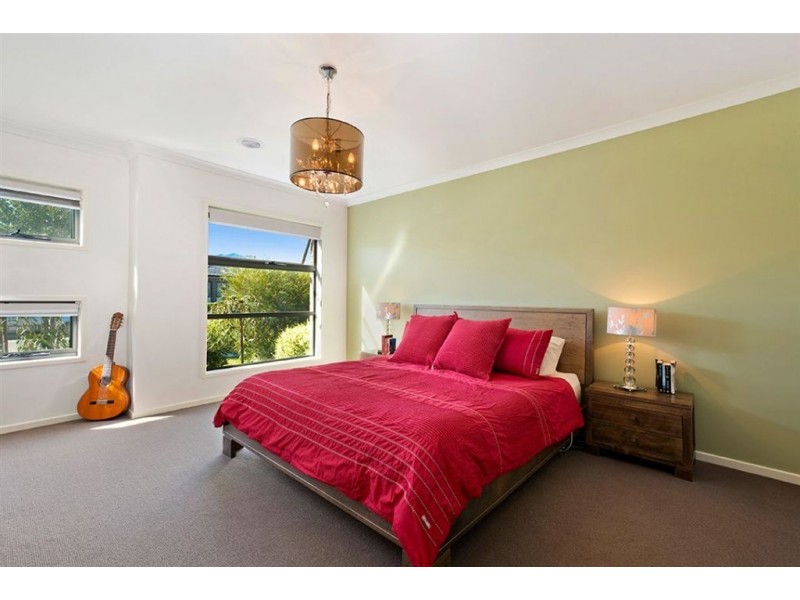 18 Nuthall Way, Epping VIC 3076