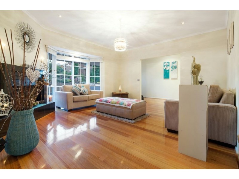 18 Stuart Street, Greensborough VIC 3088