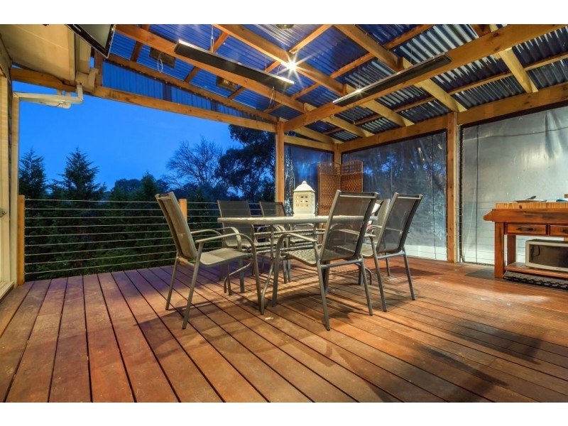 18 Stuart Street, Greensborough VIC 3088