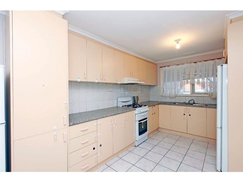 7 Rochester Drive, Thomastown VIC 3074
