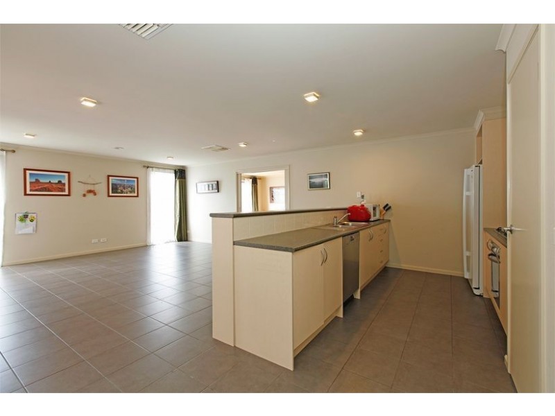 2 Pond Court, Epping VIC 3076