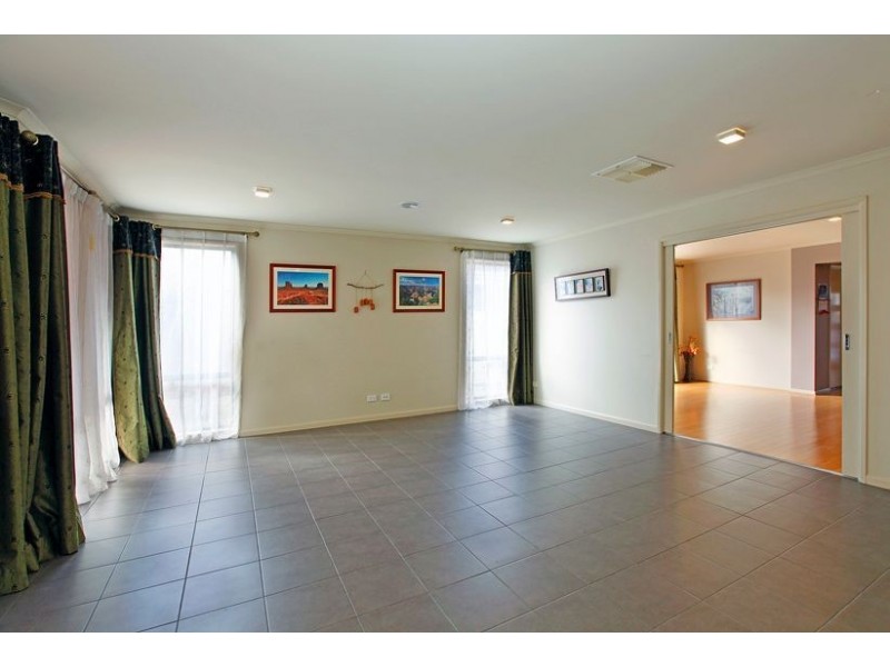 2 Pond Court, Epping VIC 3076