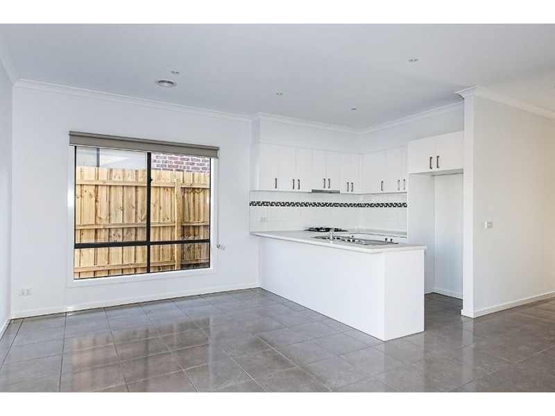 13 Oriano Street, Epping VIC 3076