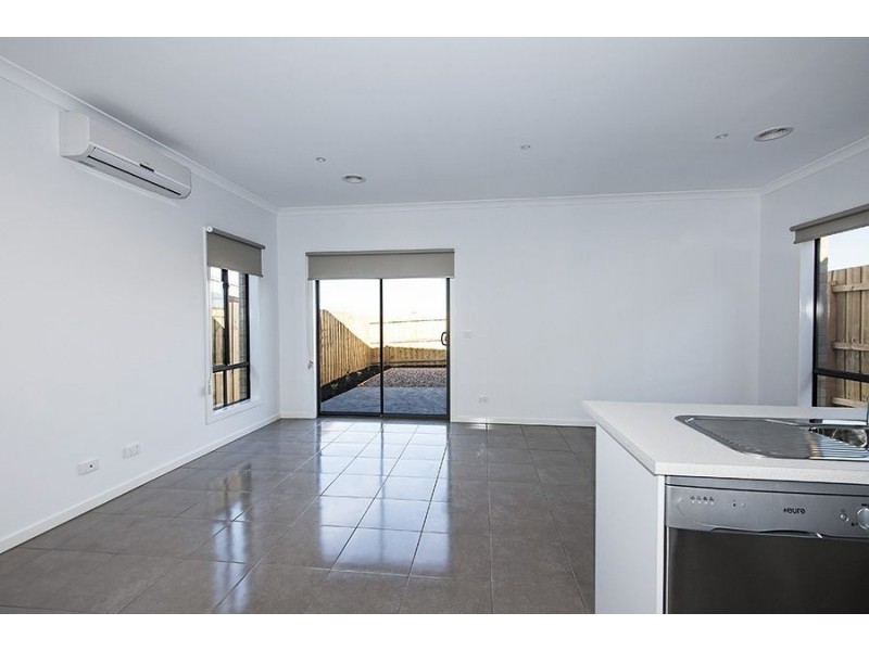 13 Oriano Street, Epping VIC 3076