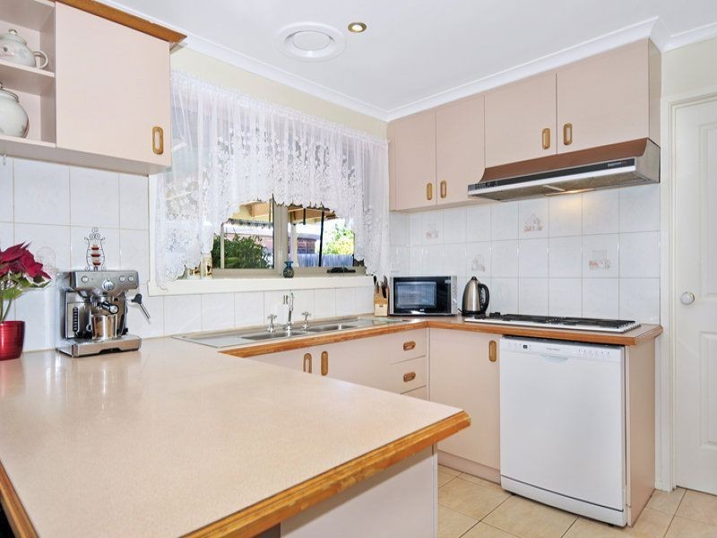 39 Bainbridge Close, Craigieburn VIC 3064