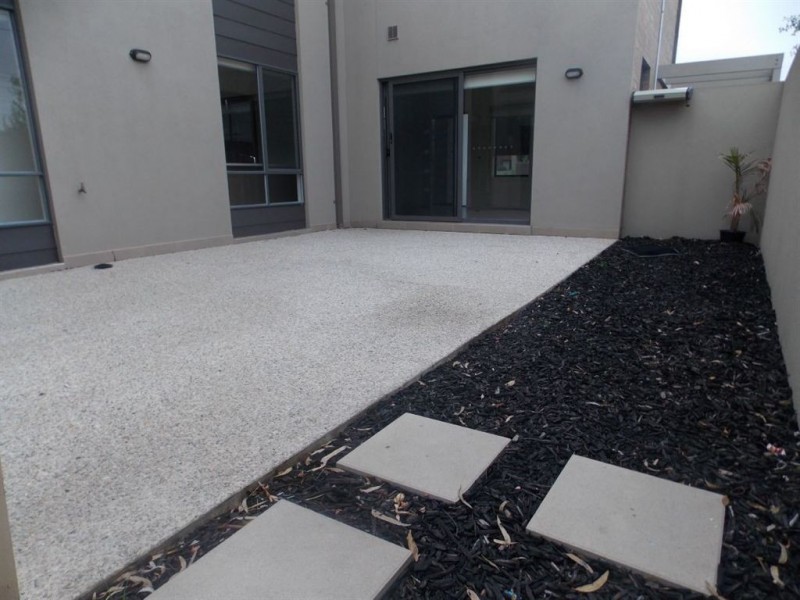 14 Helios Walk, Epping VIC 3076