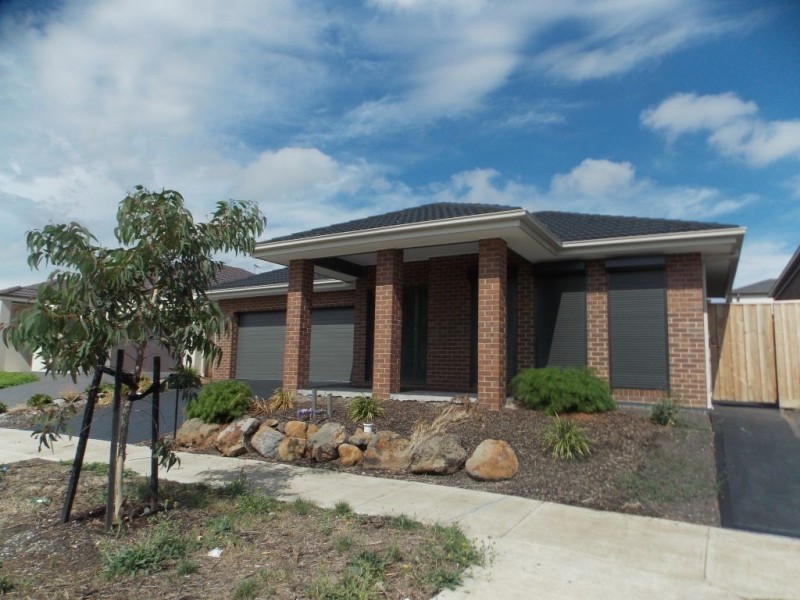 11 Bellerive Road, Epping VIC 3076