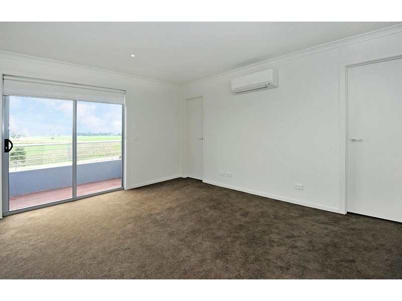 11 Champions Parade, Wollert VIC 3750