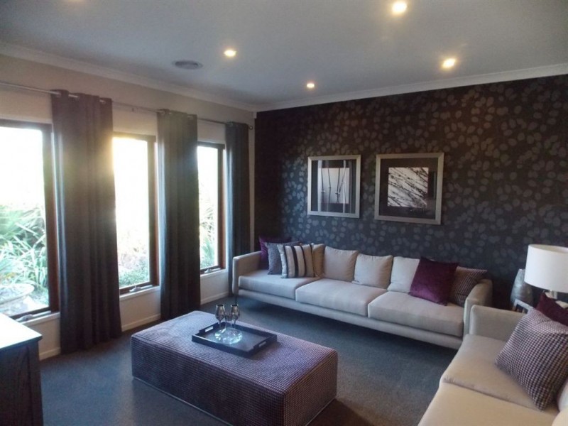 16 Subiaco Drive, Epping VIC 3076