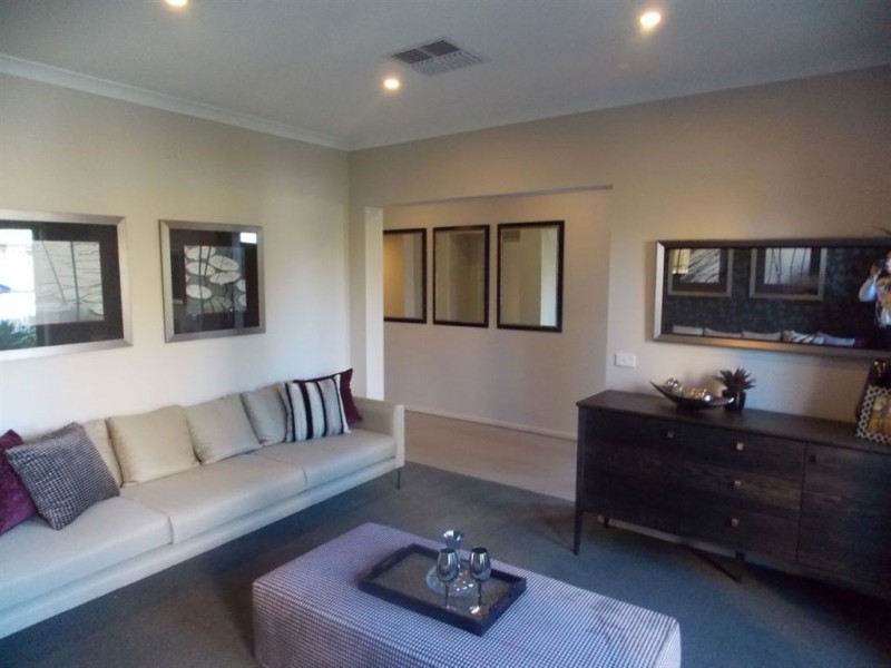 16 Subiaco Drive, Epping VIC 3076