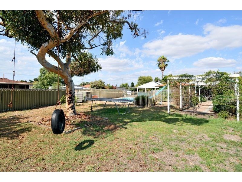 3 Migo Place, Rockingham WA 6168