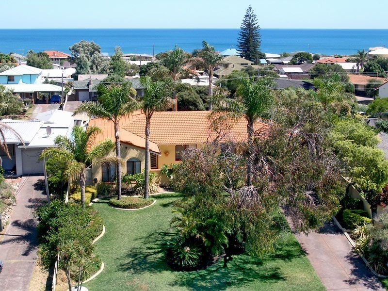 20 Sievewright Street, Silver Sands WA 6210