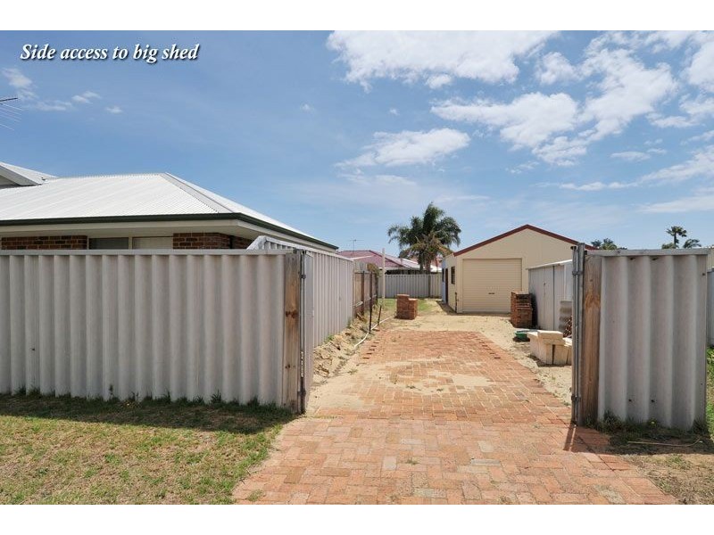 2 Fairway Crescent, Meadow Springs WA 6210