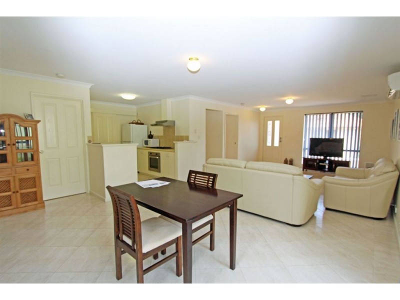 4/26 Saffron Loop, Falcon WA 6210