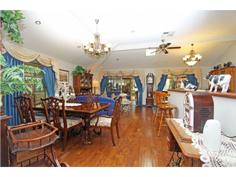 25 Lavender Gardens, Halls Head WA 6210