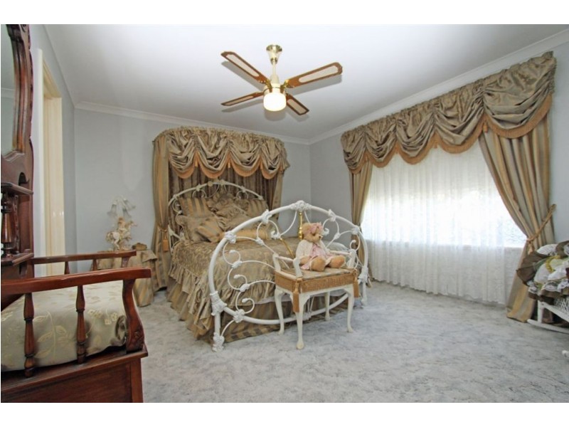 25 Lavender Gardens, Halls Head WA 6210