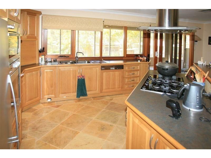 81 Caponi Road, Barragup WA 6209