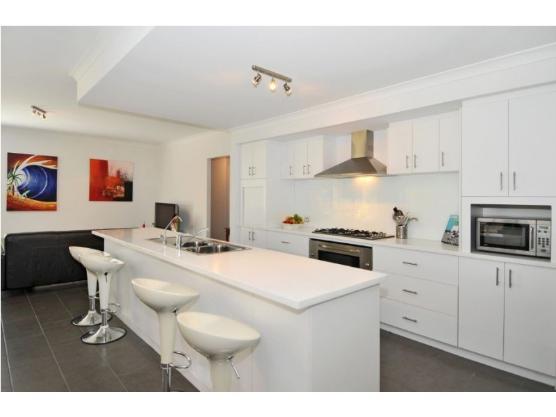 15a Baloo Crescent, Falcon WA 6210