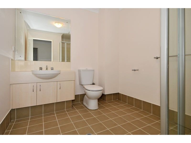 8/44 Oaklands Avenue, Halls Head WA 6210