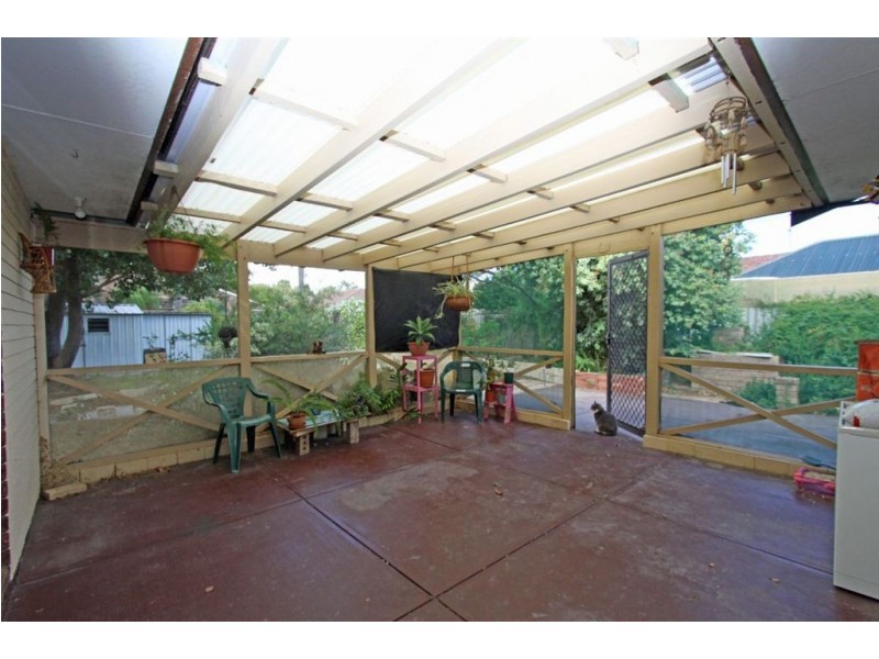 22 Coolibah Avenue, Dudley Park WA 6210