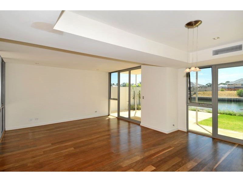 29 Trade Winds Retreat, Dudley Park WA 6210