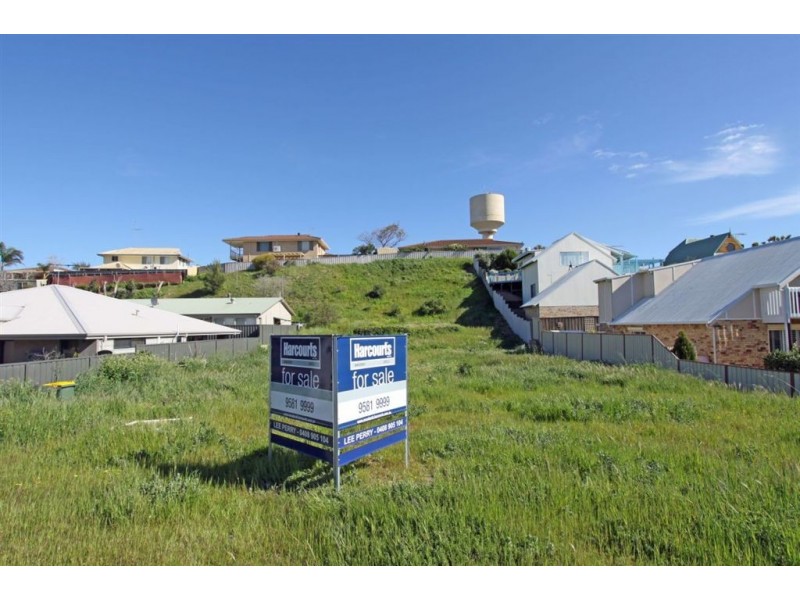 62 Janis Street, Halls Head WA 6210