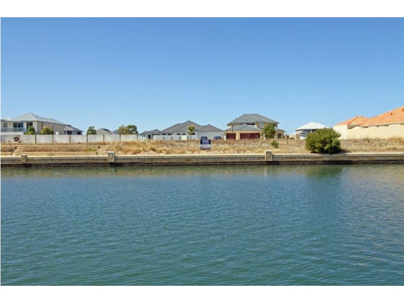 13 Trade Winds Retreat, Dudley Park WA 6210