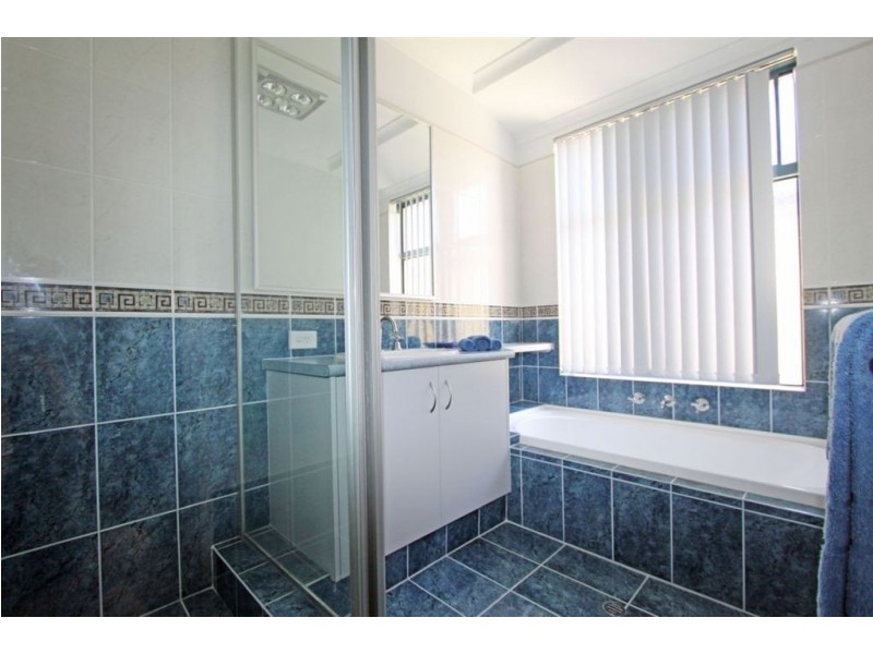 22 Jubata Gardens, Dudley Park WA 6210