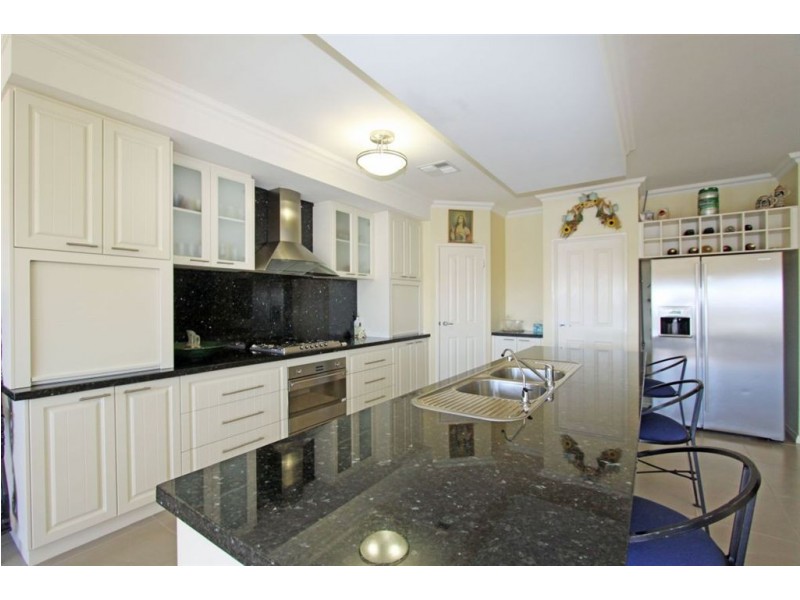 49 Katinka Retreat, Dudley Park WA 6210