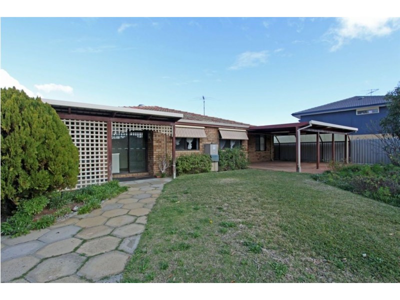 4 Seawind Drive, Silver Sands WA 6210