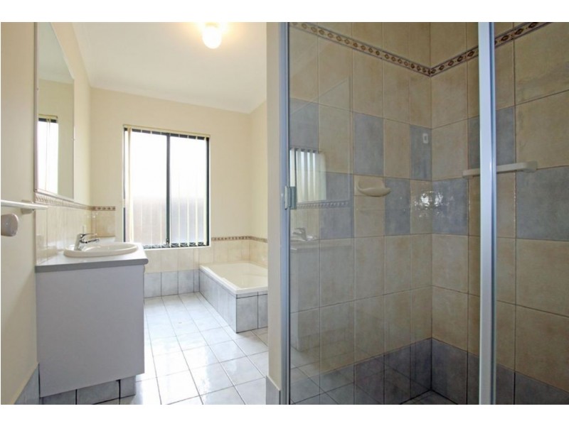1 Brae Lane, Meadow Springs WA 6210