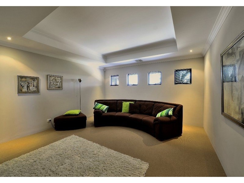 21 Waterlily Drive, Mandurah WA 6210