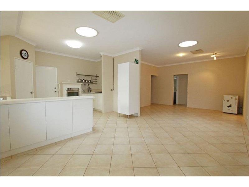 13 Onslow Court, Erskine WA 6210