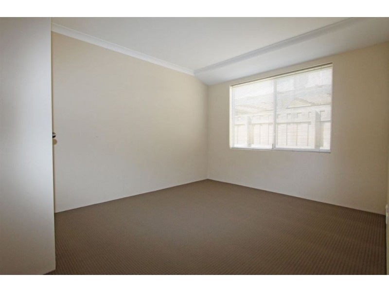 13 Onslow Court, Erskine WA 6210