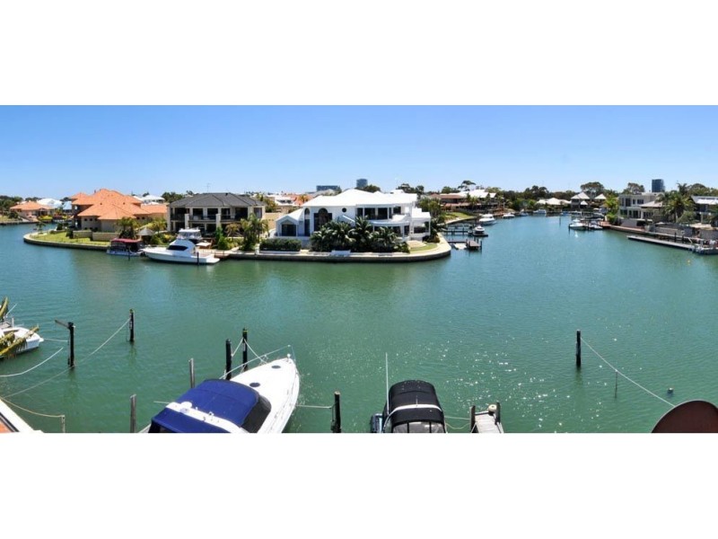 8/5 Weatherley Place, Mandurah WA 6210