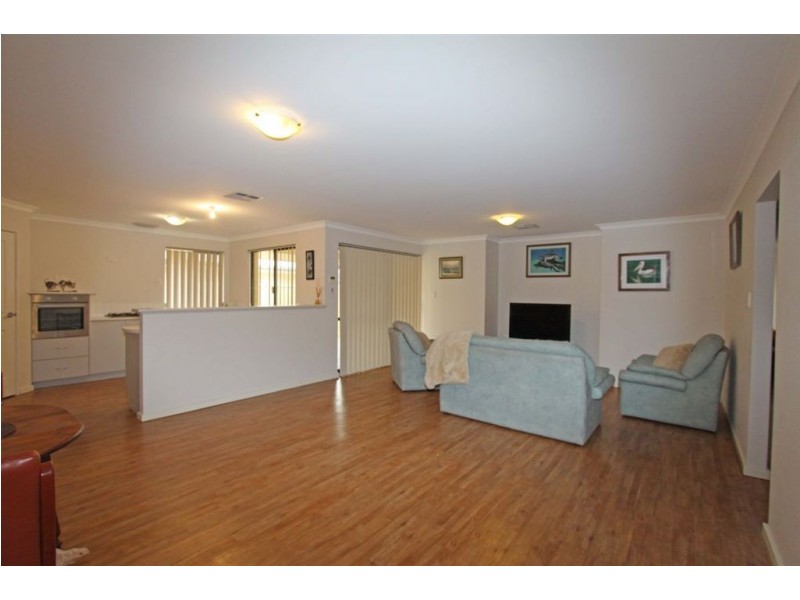 49 Hudson Drive, Dudley Park WA 6210