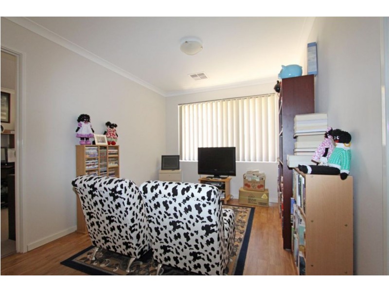 49 Hudson Drive, Dudley Park WA 6210