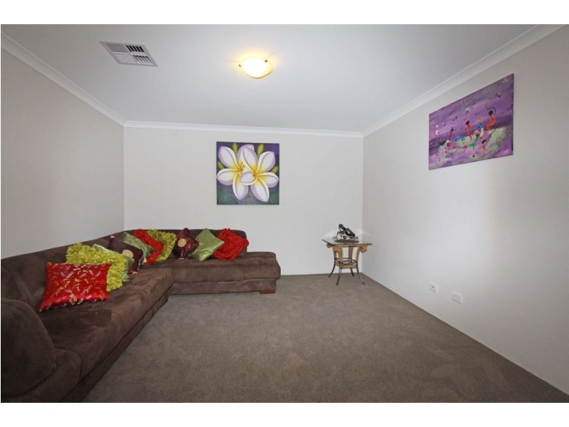 49 Hudson Drive, Dudley Park WA 6210