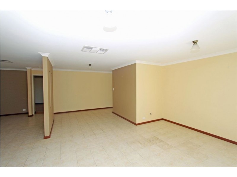 30 Petit Loop, Dudley Park WA 6210