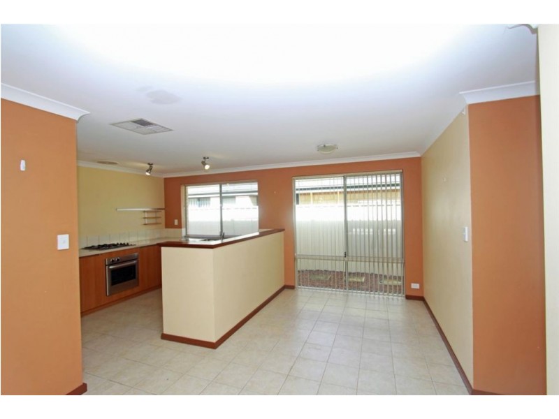 30 Petit Loop, Dudley Park WA 6210