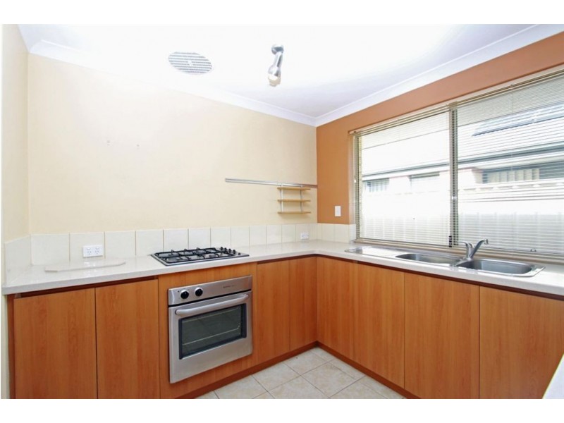 30 Petit Loop, Dudley Park WA 6210