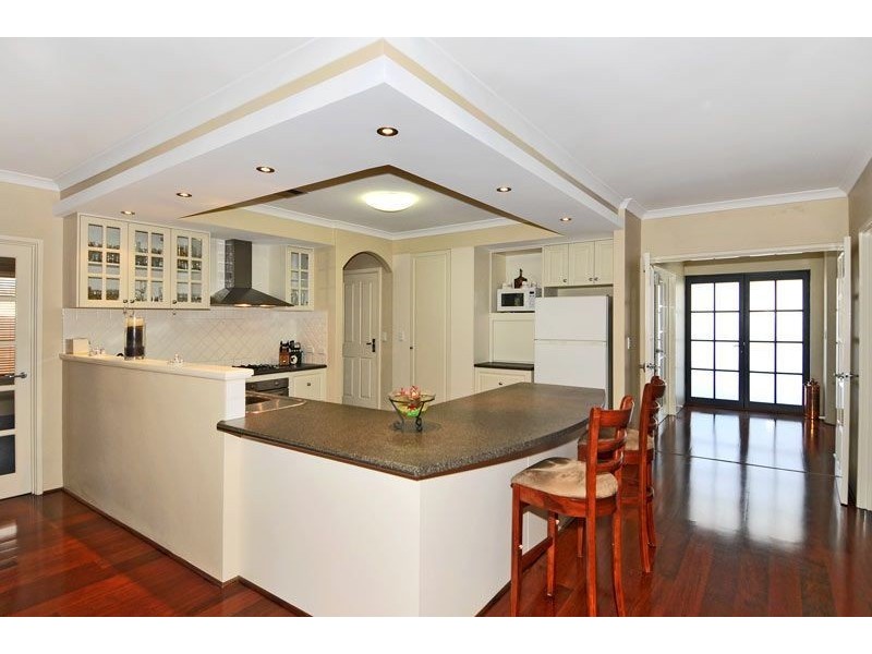 13 Carnarvon Way, Erskine WA 6210