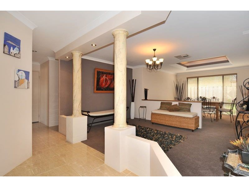 2 Guilderton Close, Erskine WA 6210