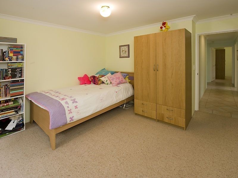 23 Summerhill Drive, Stake Hill WA 6210