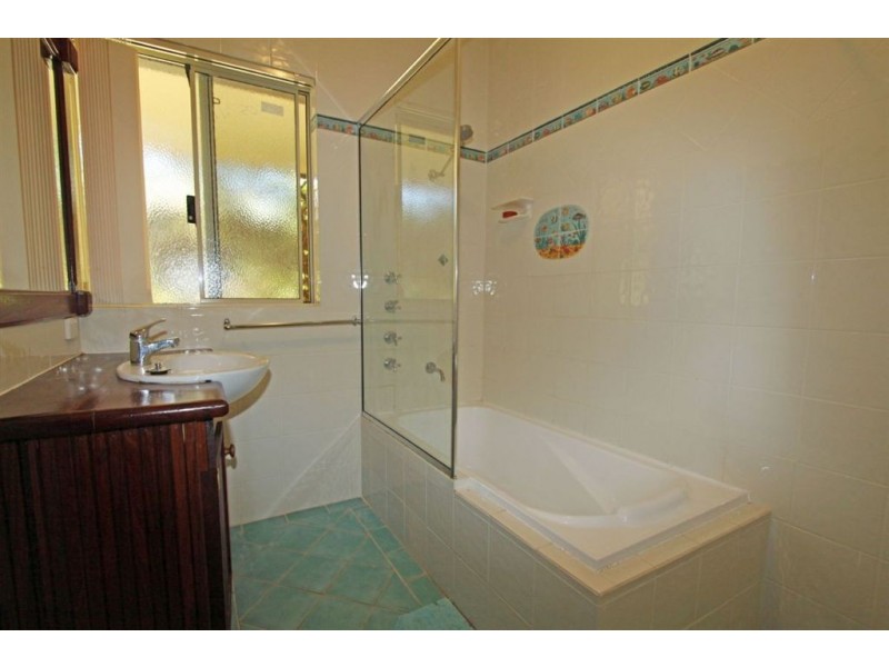 14 Redcliffe Road, Greenfields WA 6210