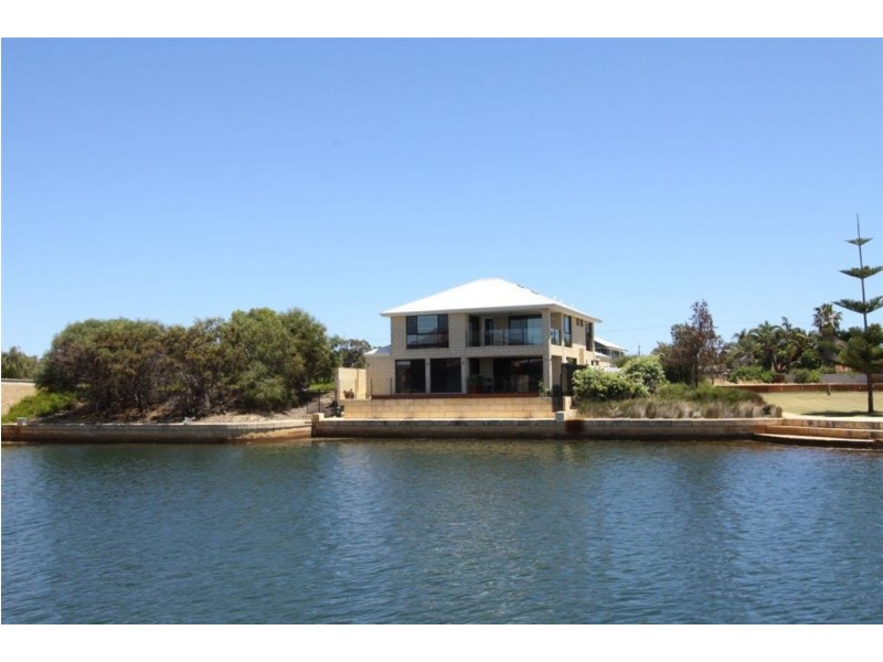 39 Queen Parade, Wannanup WA 6210
